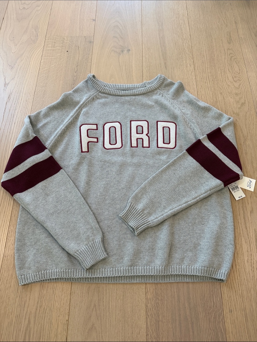 NWT FORD Grey Knit Sweater with Burgundy Stripes Men’s Medium